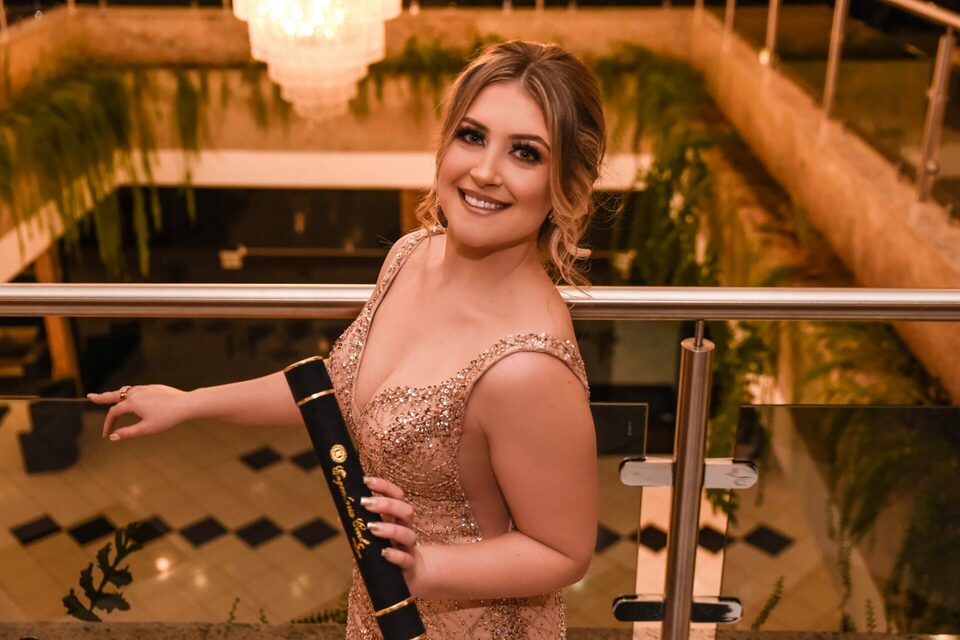 Ana Carla - Formatura Engenharia Civil 